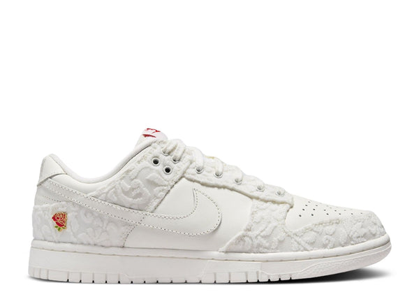 Wmns Dunk Low Give Her Flowers