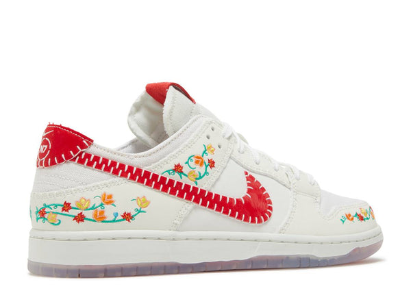 Dunk Low Decon SB N7 - White University Red