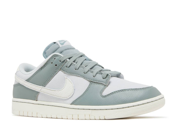 Dunk Low Mica Green