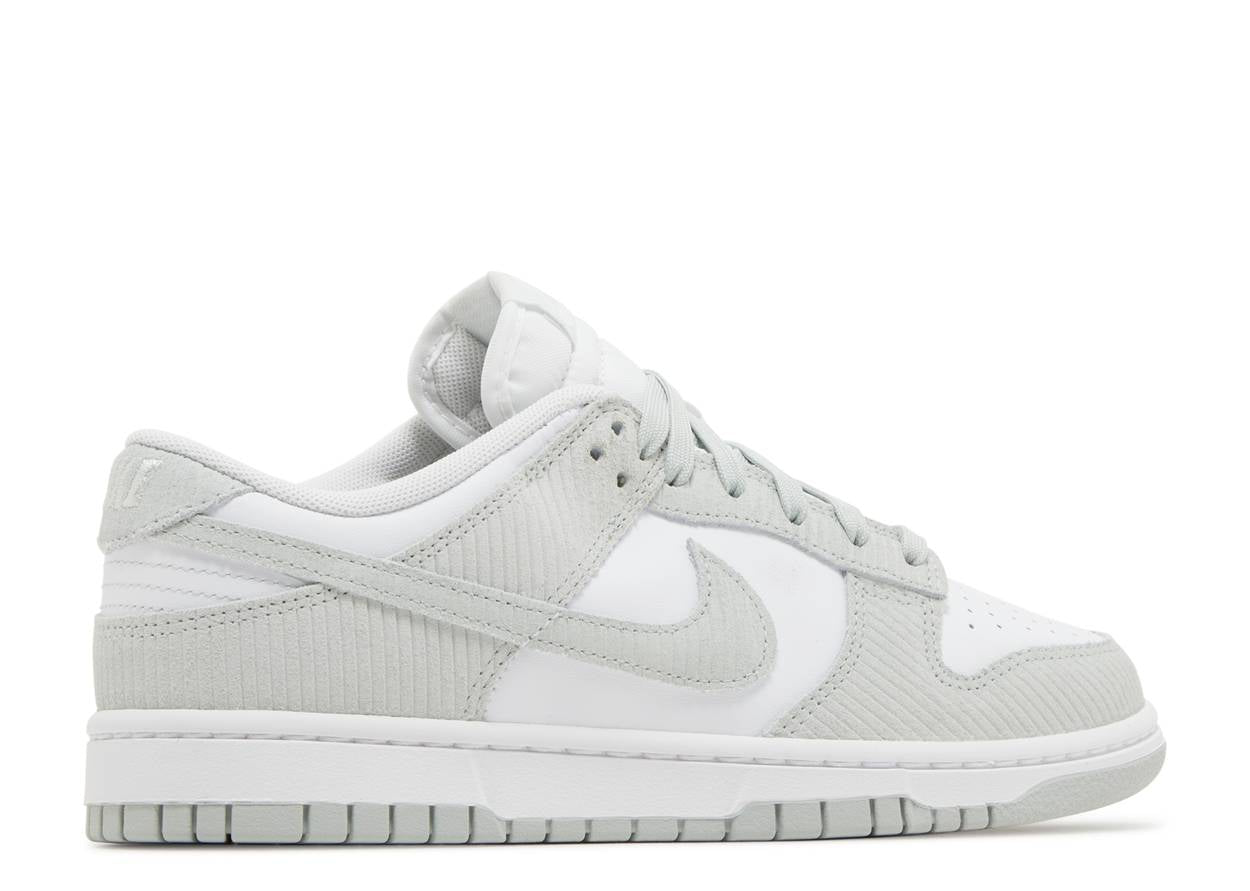 Wmns Dunk Low Light Silver Corduroy