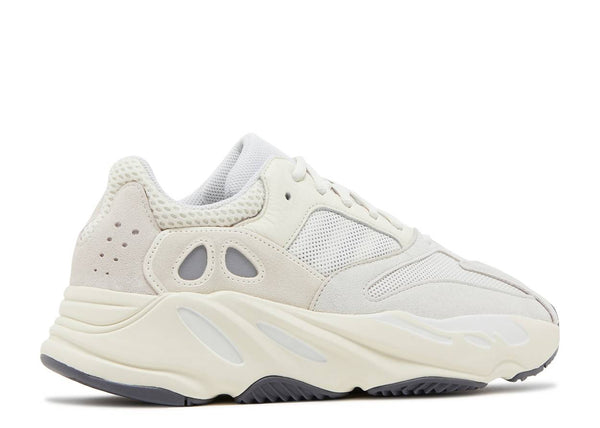 Yeezy Boost 700 Analog